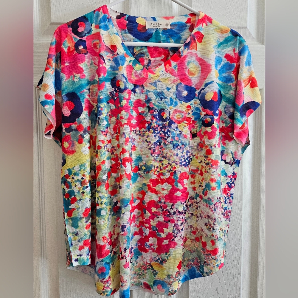 Jess & Jane Plarge Colorful T-Shirt Floral Multicolor casual